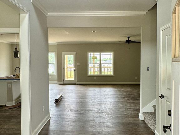 3rd image of 2215 Lulu Lizzy Ln