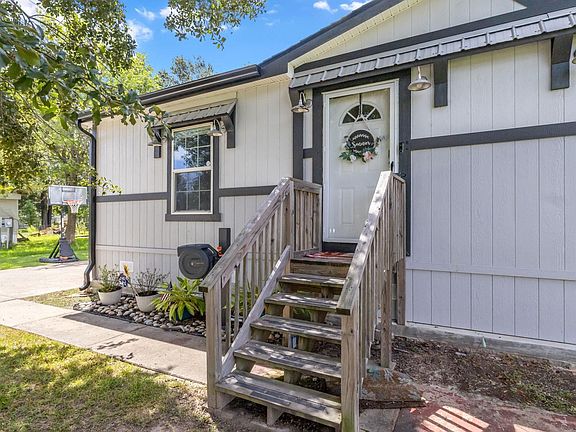 4th image of 5555 Paradise Dr