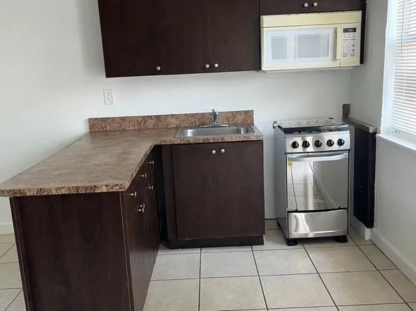 12820 NW 17th Pl, Miami, FL 33167