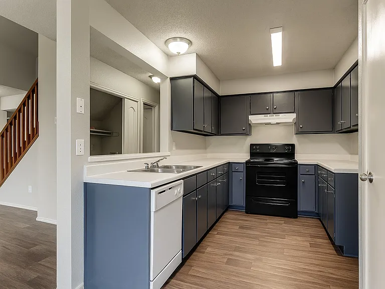 7529 Oak Chase — Photo 16