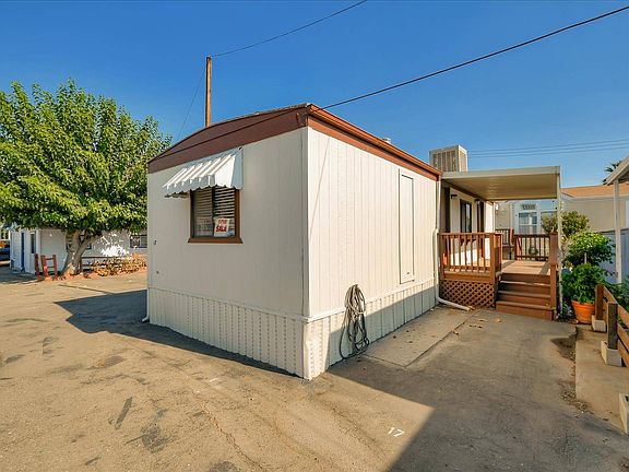 2nd image of 828 Olivina Ave #17