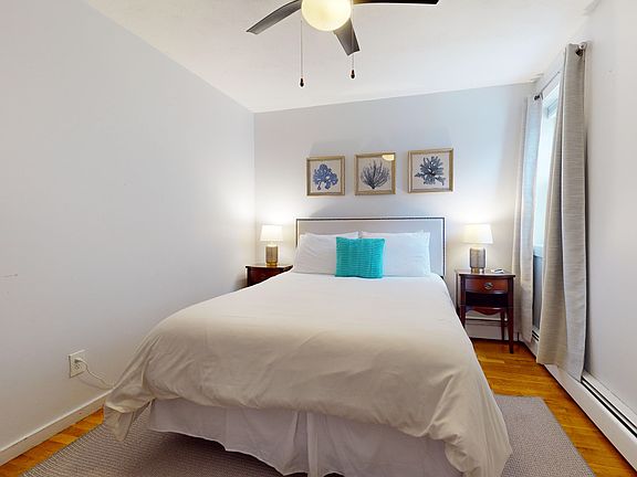 2nd image of 282 Washington St APT 2