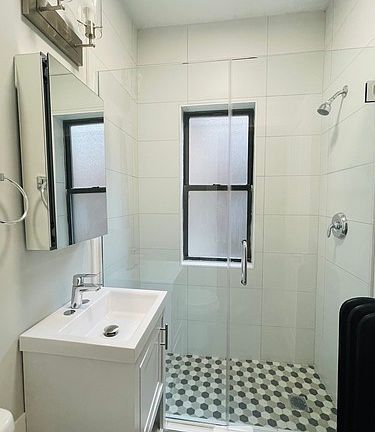 3rd image of 1651 W Jonquil Ter APT 9
