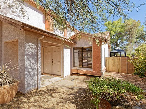 4th image of 9861 E Amaroso Ln