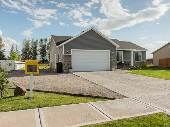 5420 E Buchanan Dr, Iona, ID 83427
