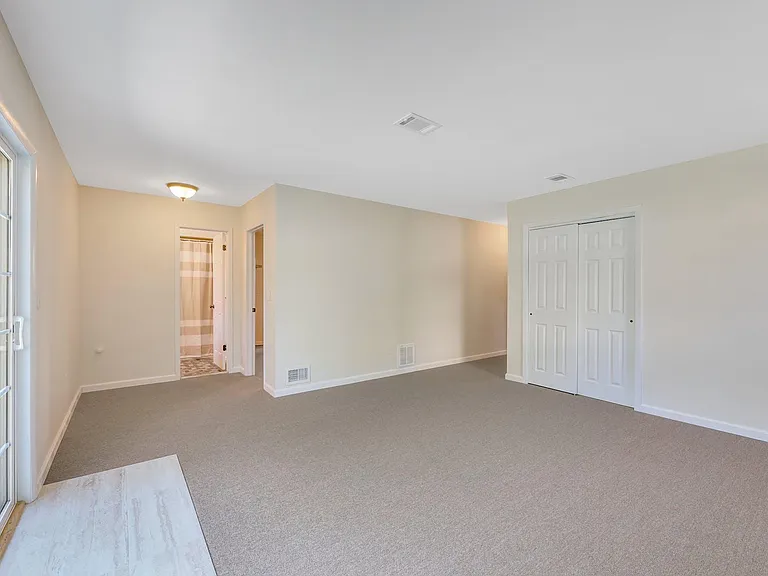 192 Maywood Ave — Photo 12