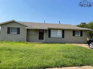 2803 Roanoke Dr, Wichita Falls, TX 76306