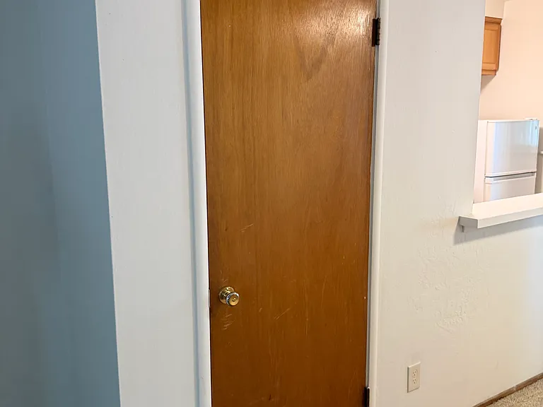 2406 G St — Photo 10
