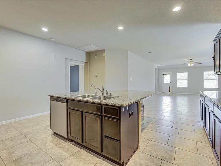 29222 Dunns Creek Ct — Photo 9