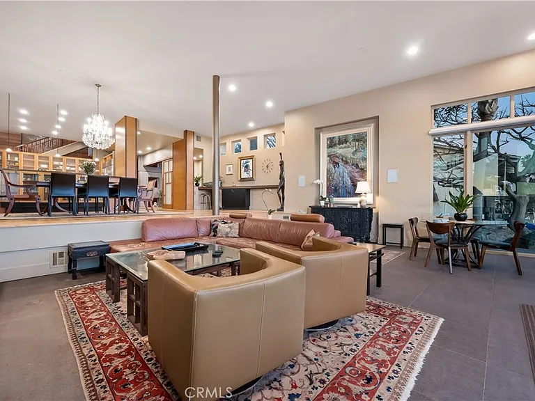 35121 Beach Rd — Photo 4