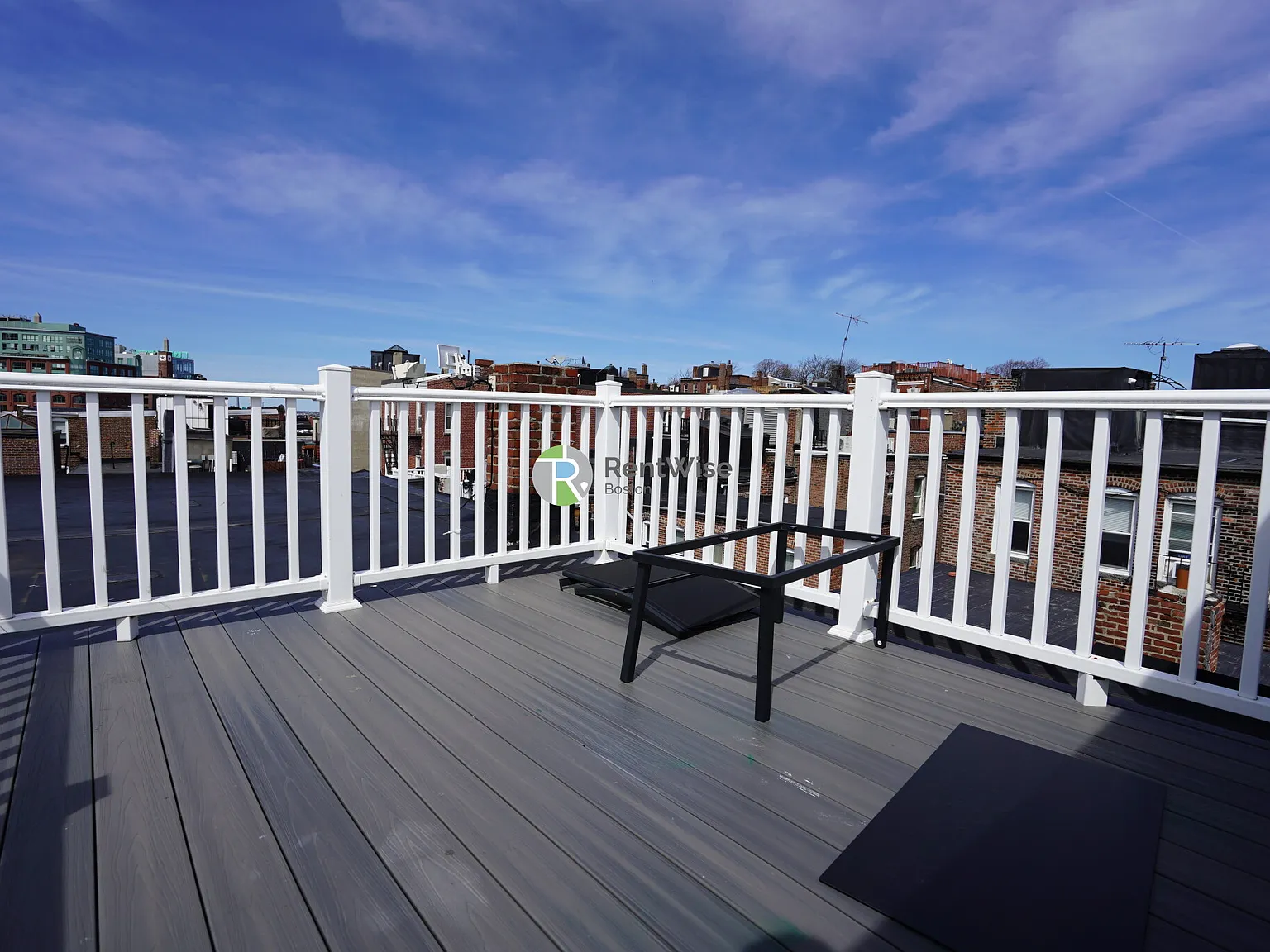 2 bed, 1.0 bath, $3,000 — Photo 2
