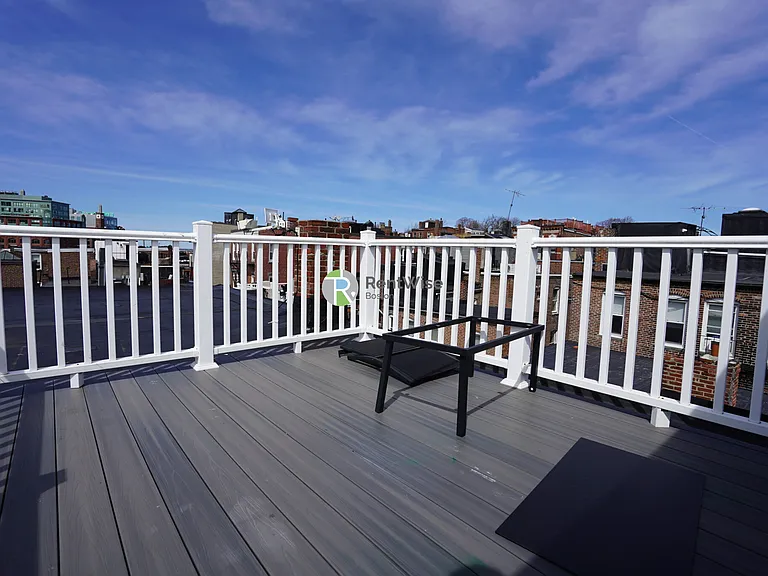 152 Salem St #5 — Photo 2