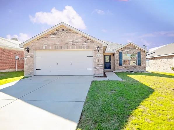 8413 Shallow Creek Dr, Fort Worth, TX 76179