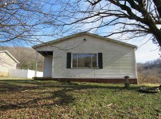 4484 8th Street Rd, Huntington, WV 25701