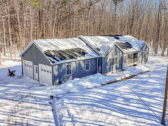 3rd image of 79 Lancaster Road