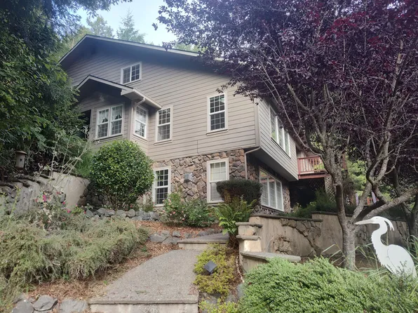 131 Buckley Rd, Blue Lake, CA 95525