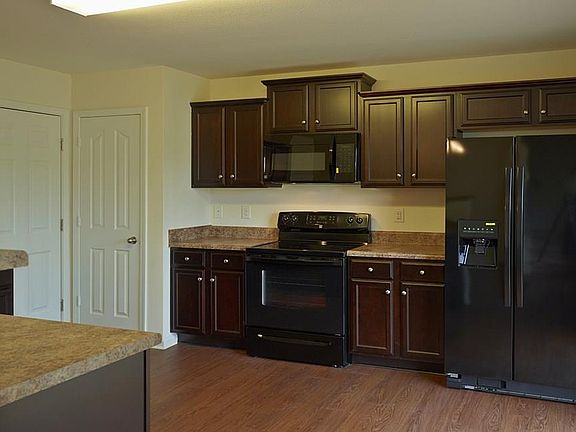 4th image of 101 Willow Grove Way Dr