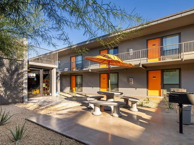 Duo Apartments — Photo 17
