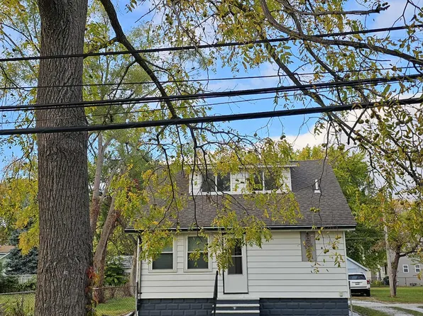 22141 Fifteen Mile Rd, Clinton Township, MI 48035