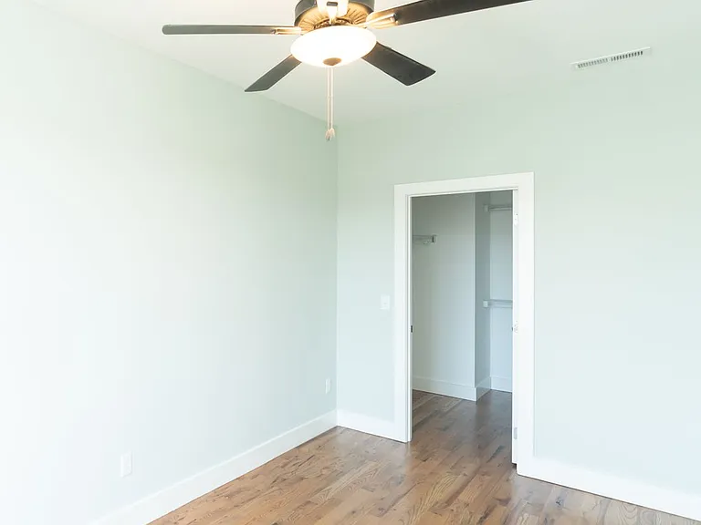 1039 Montague Pl — Photo 42
