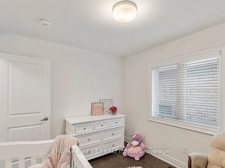 2132 Wilson St — Photo 20