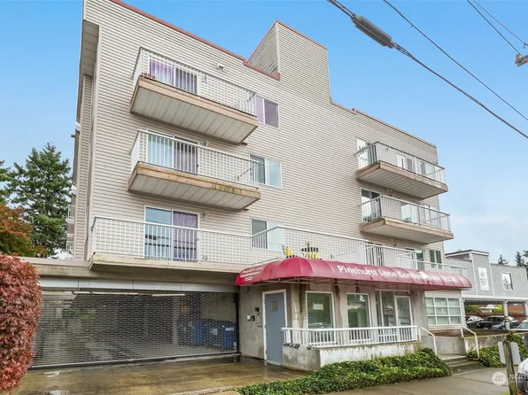 11532 15th Avenue NE #201, Seattle, WA 98125