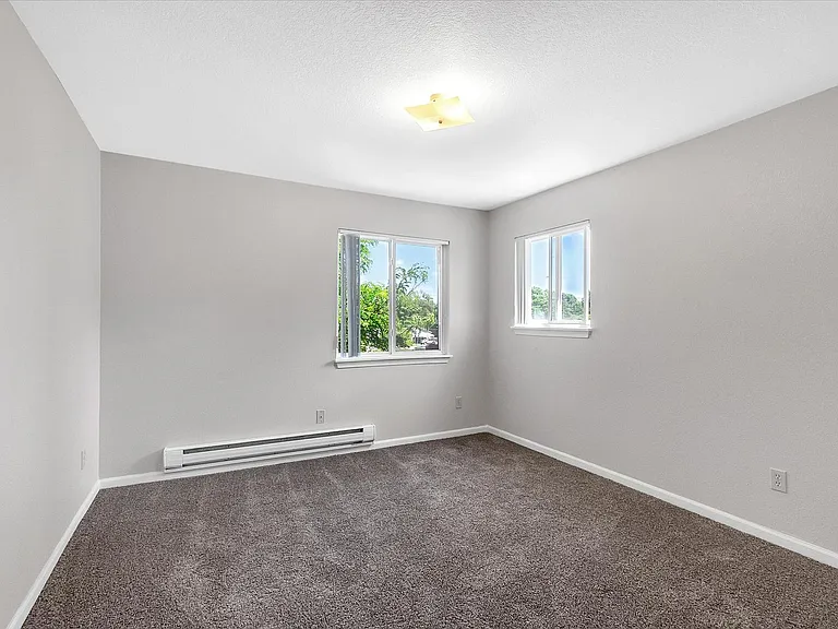 515 & 516 Maple St — Photo 11
