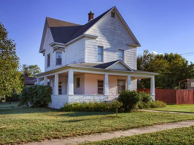 721 Oak St, La Crosse, KS, 67548