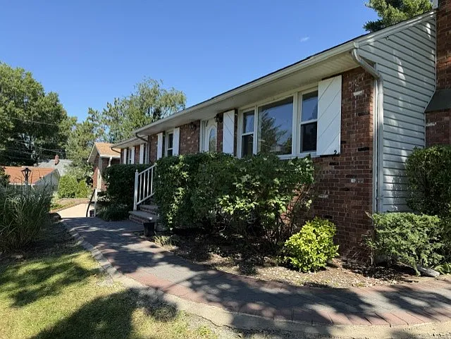 12 Gordon Ct