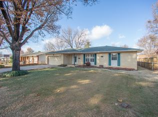 1067 E Greenwood St, Springfield, MO 65807