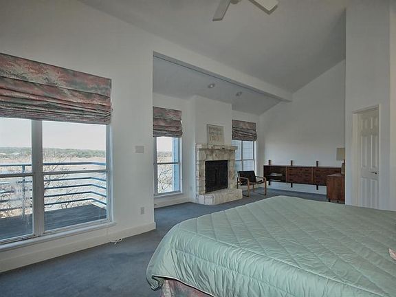 2nd image of 903 Cat Hollow Club Dr APT 1