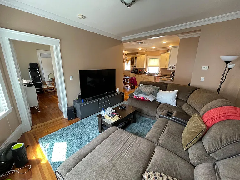 12 Stevens St #2 — Photo 4