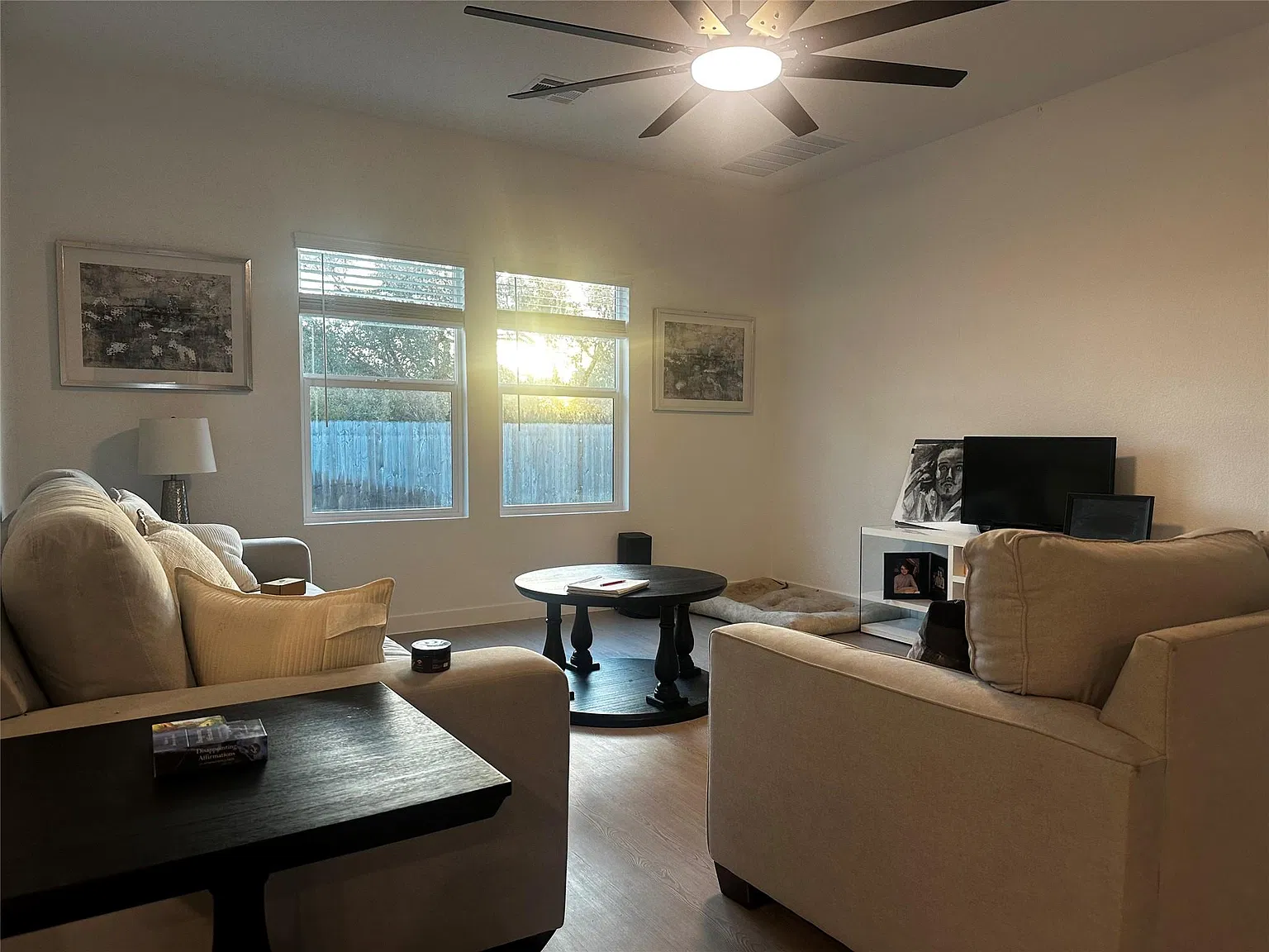 4 bed, 2.5 bath, 2500 sqft, $2,500 — Photo 4