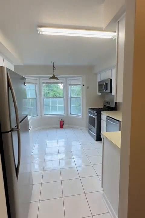 2nd image of 204 Salem Ct APT 11