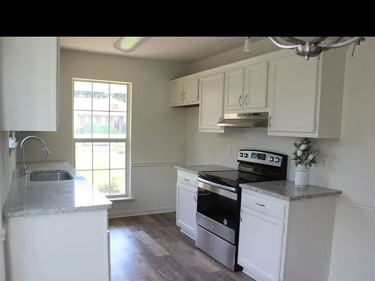 Village Cv — Photo 6