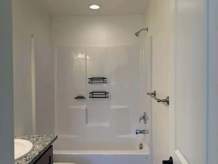 755 Nottingham Ter — Photo 10
