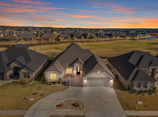 100 Spieth Ct, Granbury, TX 76048