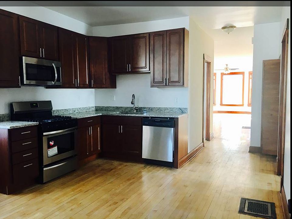 1st image of 2411 N St Louis Ave #2