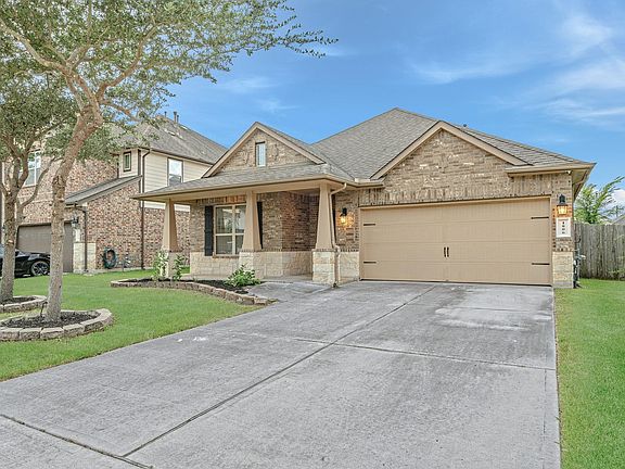 2nd image of 1806 Oak View Ln