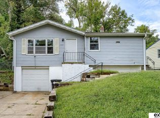 3325 Weber St, Omaha, NE 68112