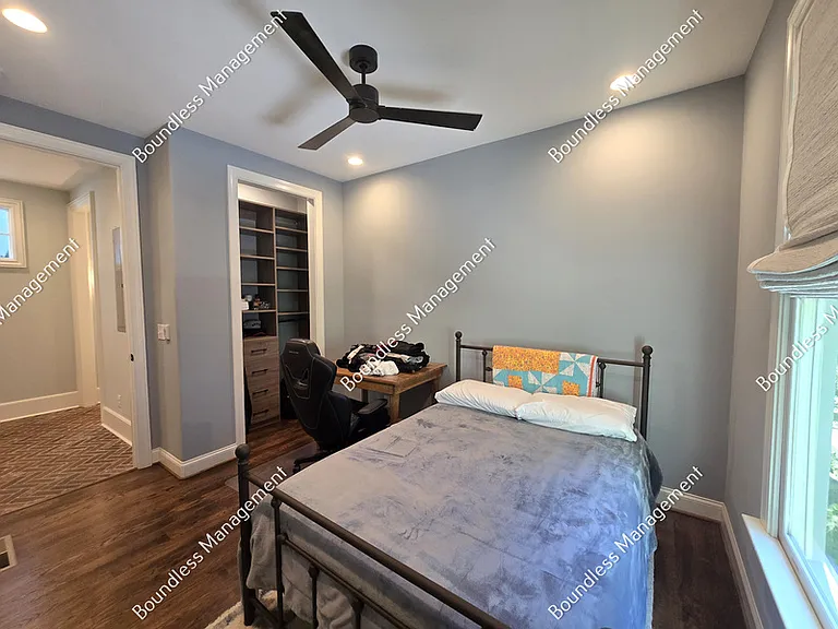 28 Bass St SE — Photo 13