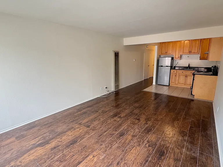 420 20th Ave #3 — Photo 2