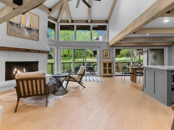 845 Hillside DRIVE #G4, Fontana, WI 53125