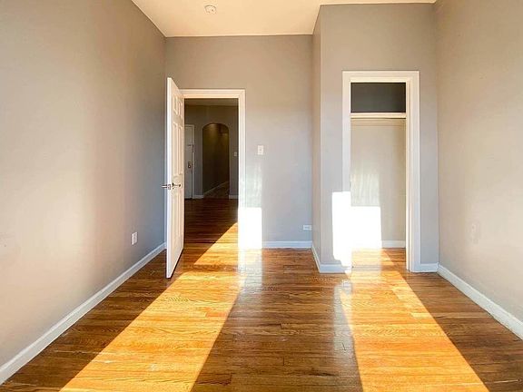 4th image of 809 Park Pl #4
