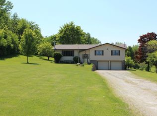 8308 101st St W, Andalusia, IL 61232