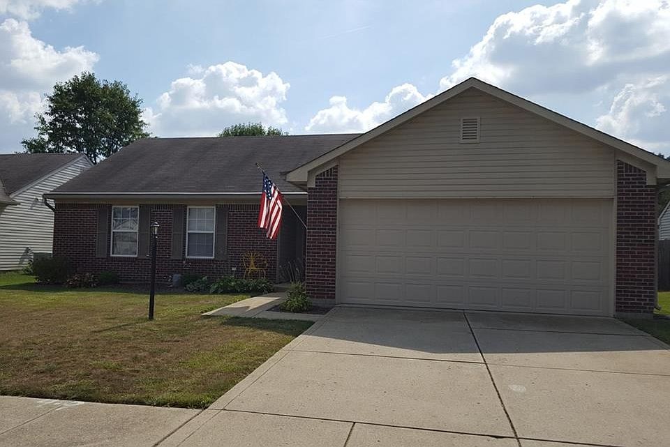 1st image of 103 W Flat Rock Dr