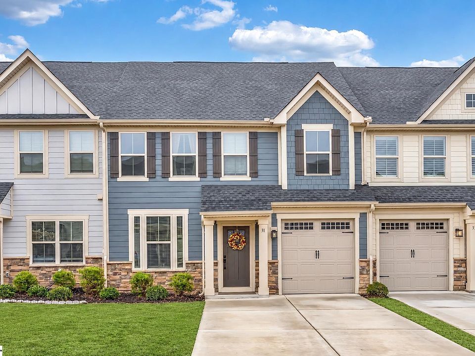 1st image of 31 Moss Hollow Way
