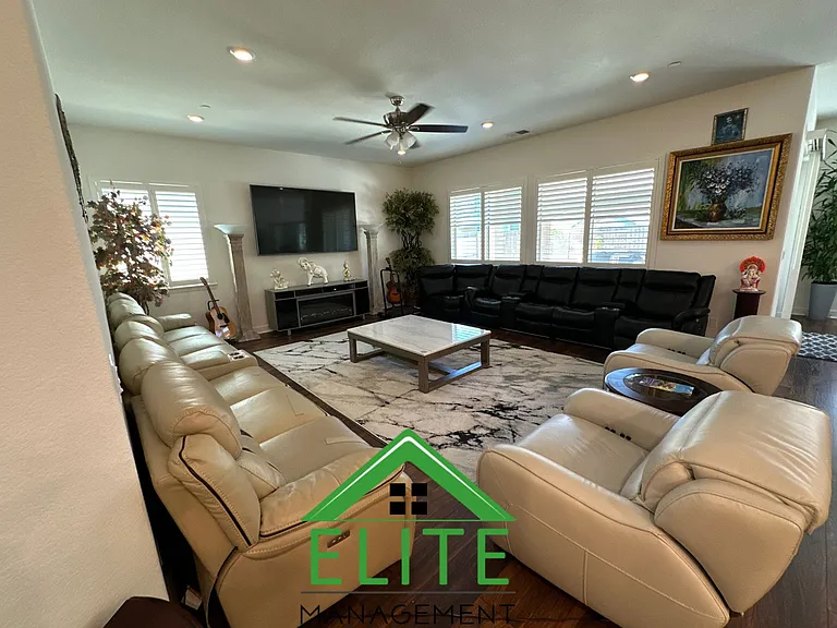 9870 Ted Kolb Way — Photo 4