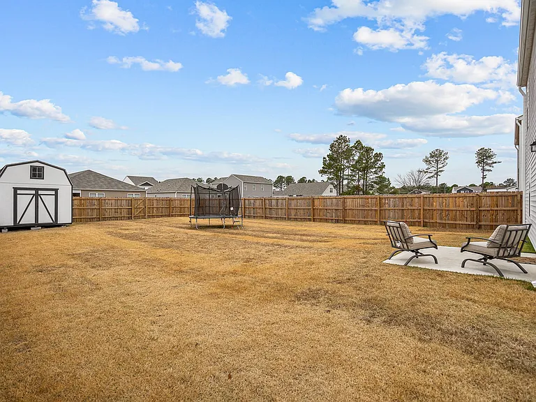 402 Folkstone Rd — Photo 38