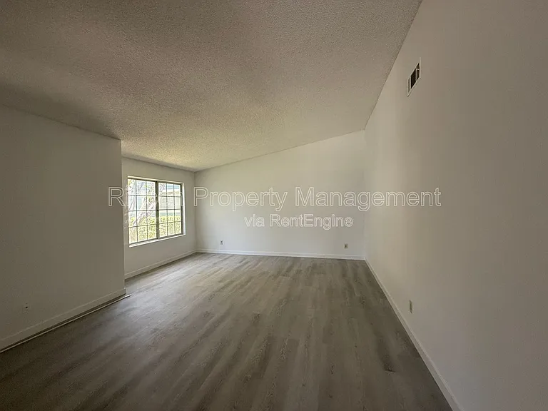 3440 Huerta Ct — Photo 4